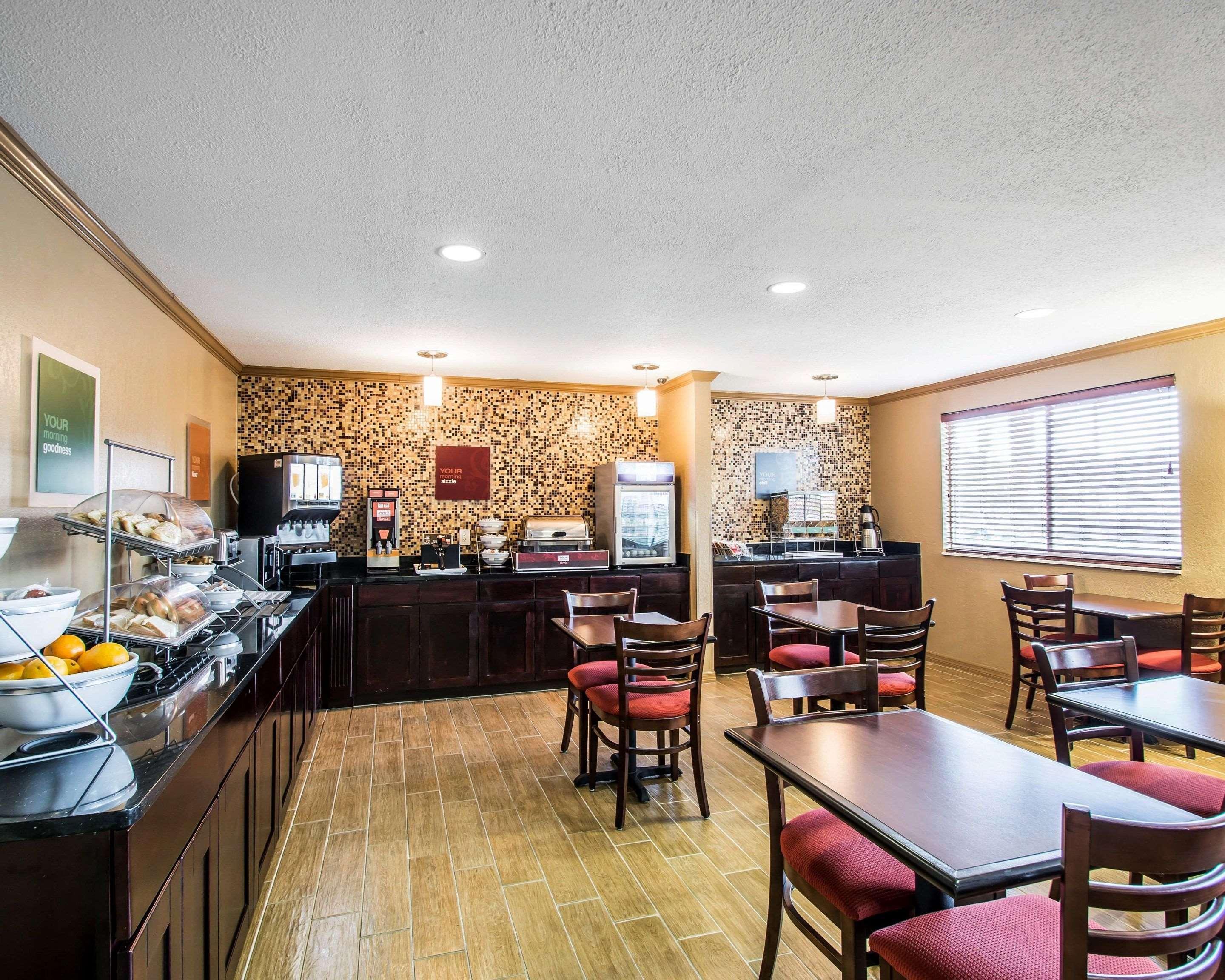 Quality Inn Plant City - Lakeland Exterior photo